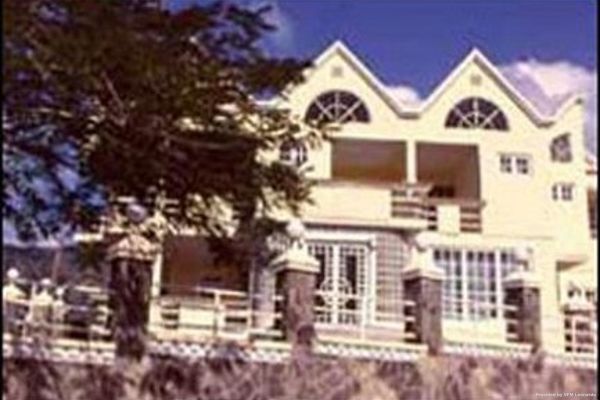 NEW MONTROSE HOTEL (Kingstown)